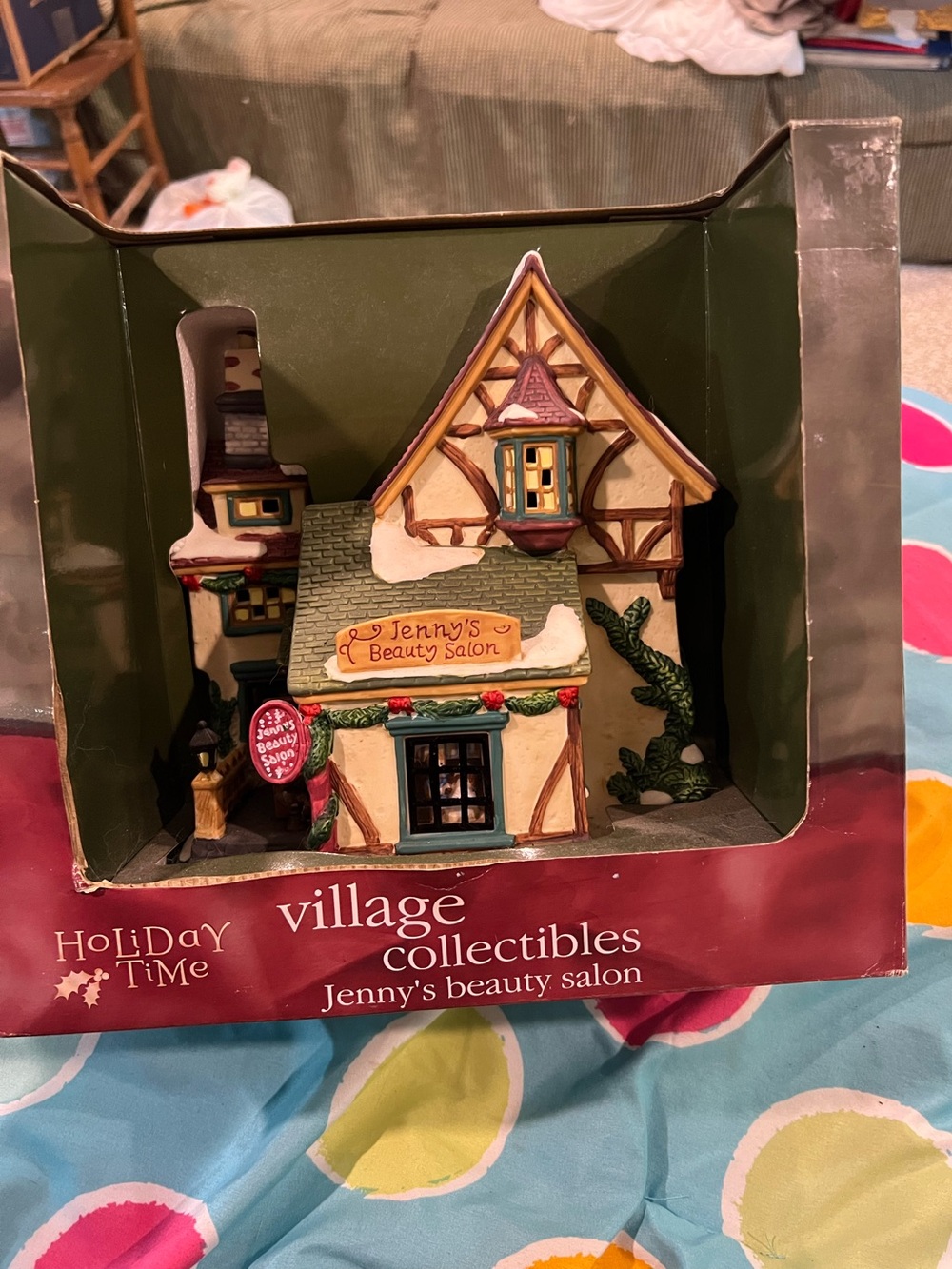 Holiday Time Jenny's Beauty Salon Village Collectible - Cream and Green